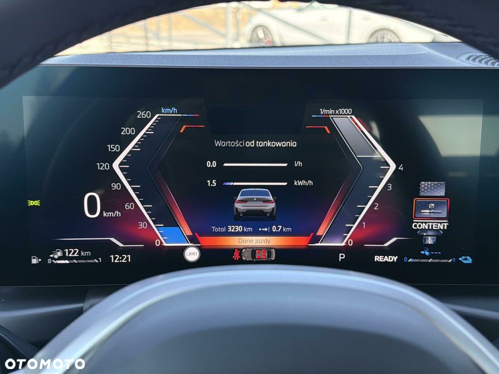 BMW Seria 3 330e PHEV M Sport - 14