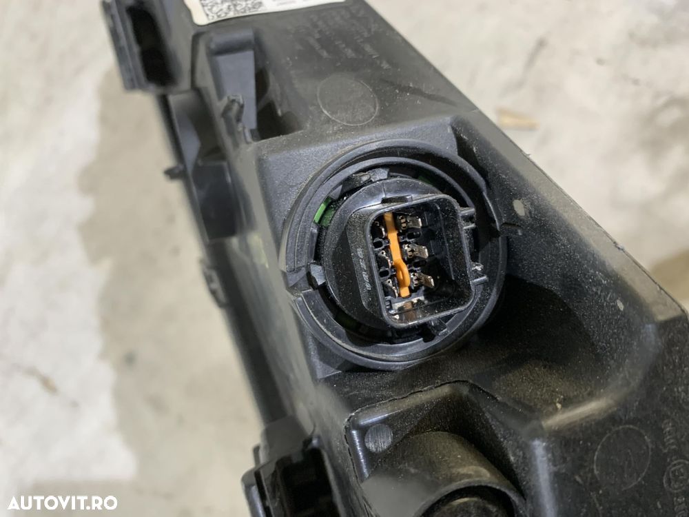 Far dreapta, Hyundai Kona, facelift, 2020, 2021, 2022, 2023, cod origine OE 92208-J9600. - 4