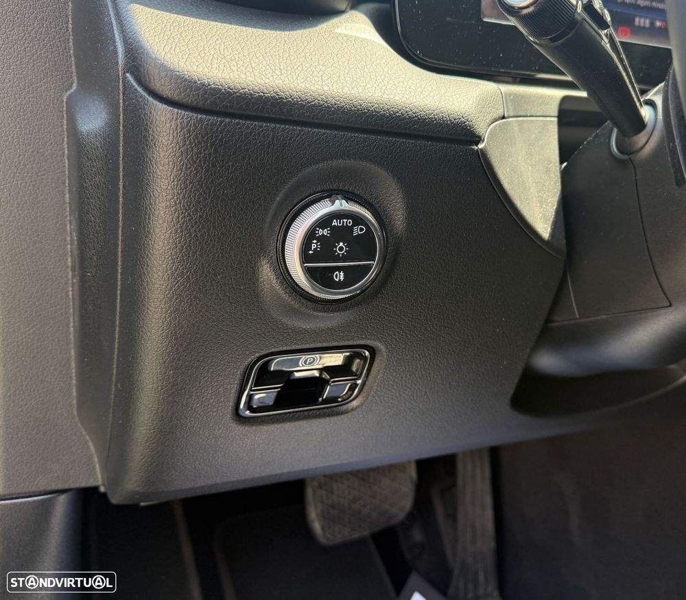 Mercedes-Benz C 180 9G-TRONIC Avantgarde Advanced - 16