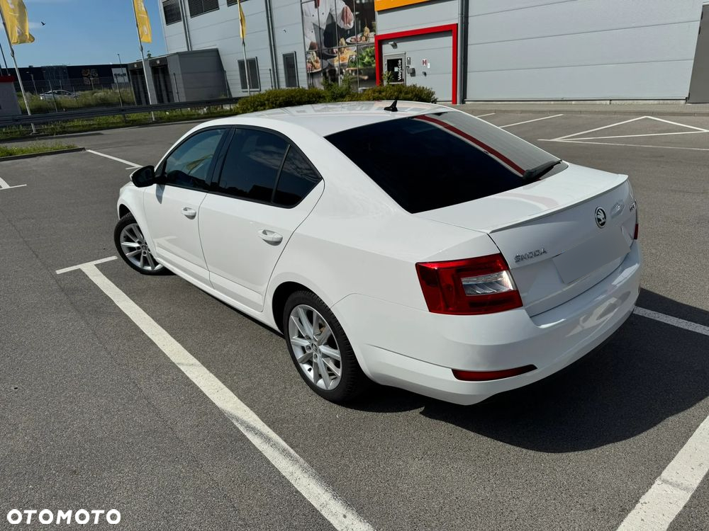 Skoda Octavia 2.0 TDI 4x4 Edition DSG - 4