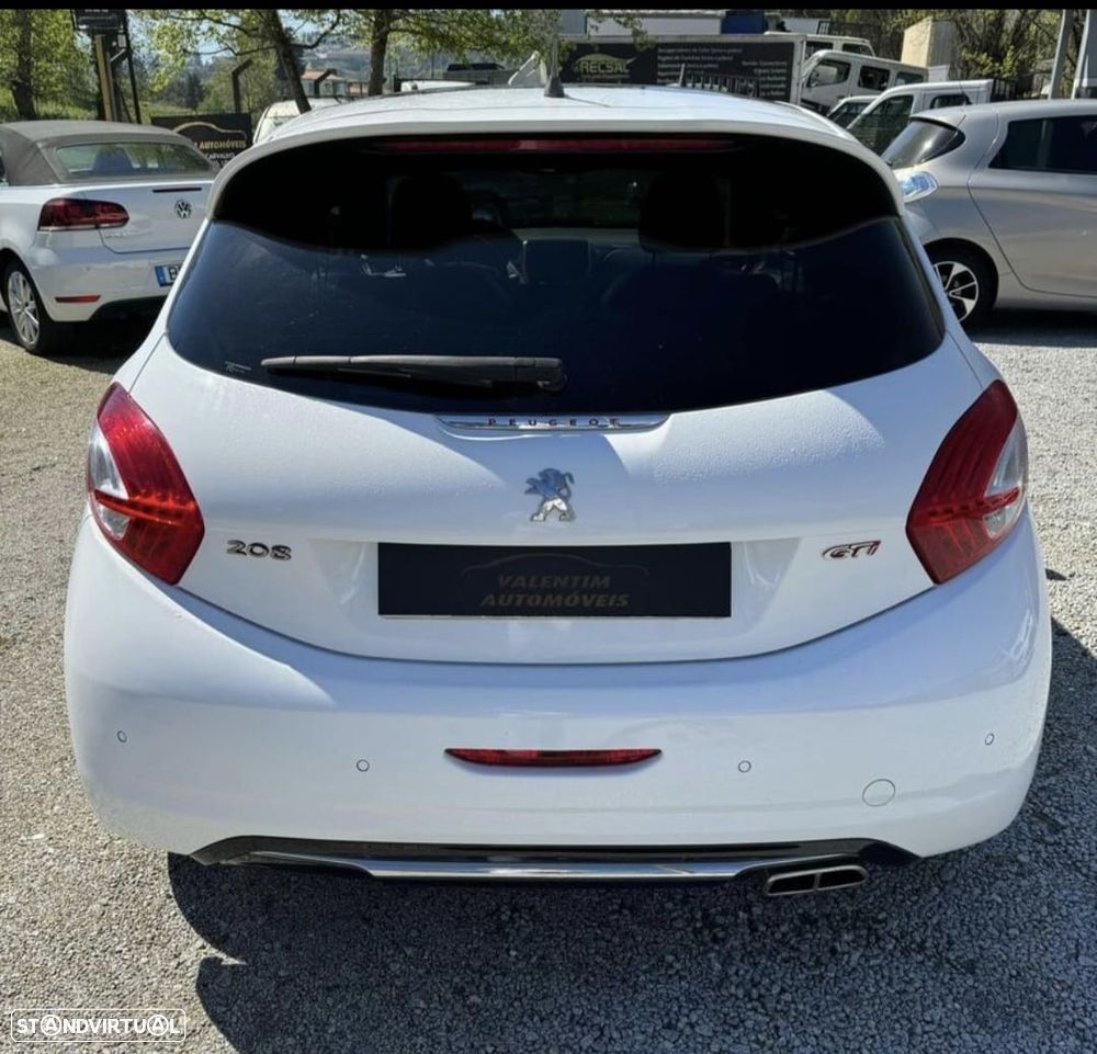 Peugeot 208 GTI 200 THP - 2