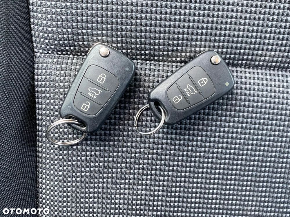 Hyundai i30 blue Kombi 1.6 GDi Style - 16