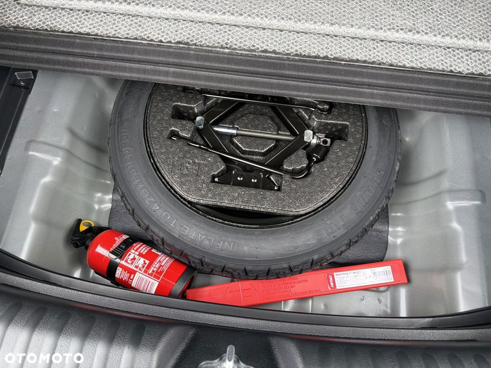 Kia XCeed 1.6 T-GDI Business Line DCT - 19