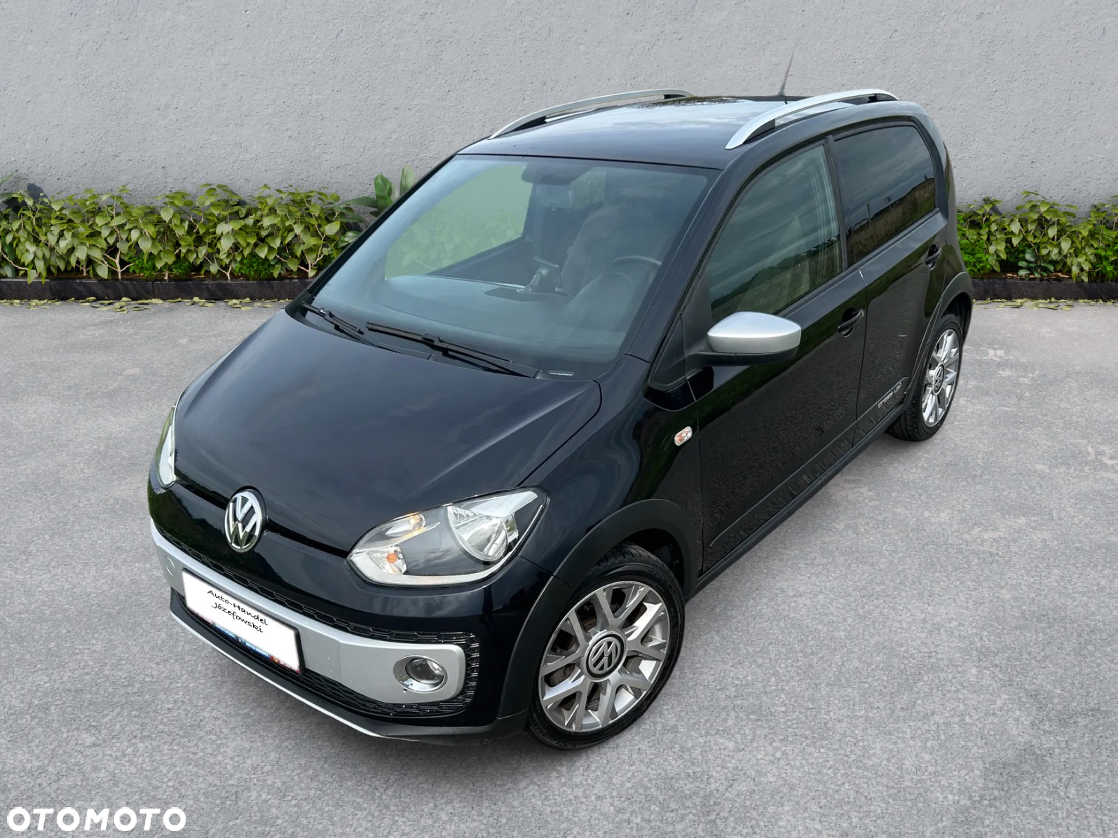 Volkswagen up! 1.0 cross - 3