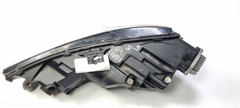 LAMPA PRAWA PRZÓD AUDI A4 B9 - 5