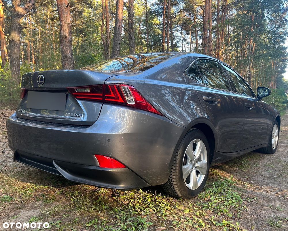 Lexus IS 300h Business - 5