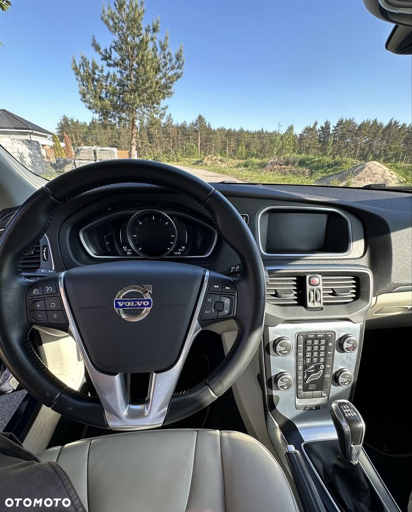 Volvo V40 - 8