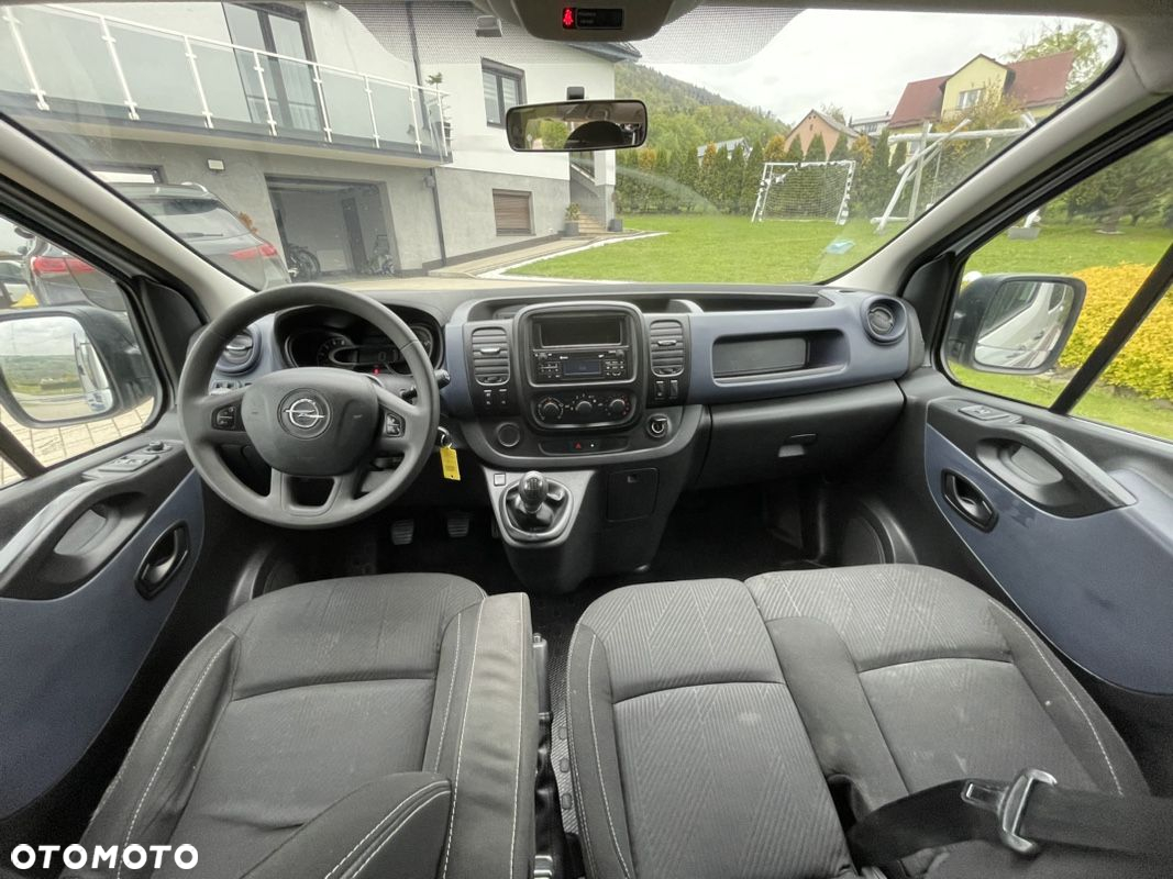 Opel Vivaro - 8