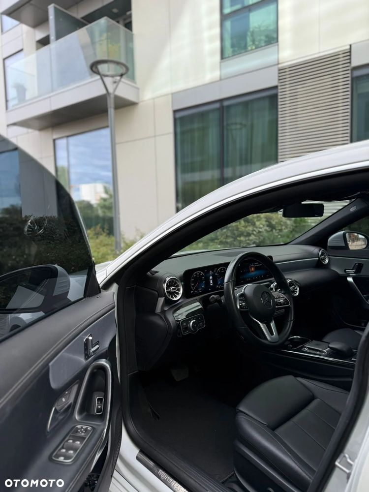 Mercedes-Benz CLA 250 Progressive 7G-DCT - 12
