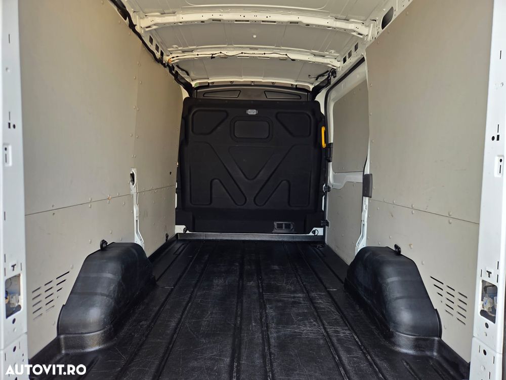 Ford New Transit L2H2 - 12