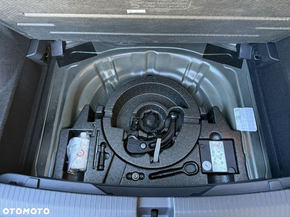 Volkswagen T-Roc 1.5 TSI Style - 25