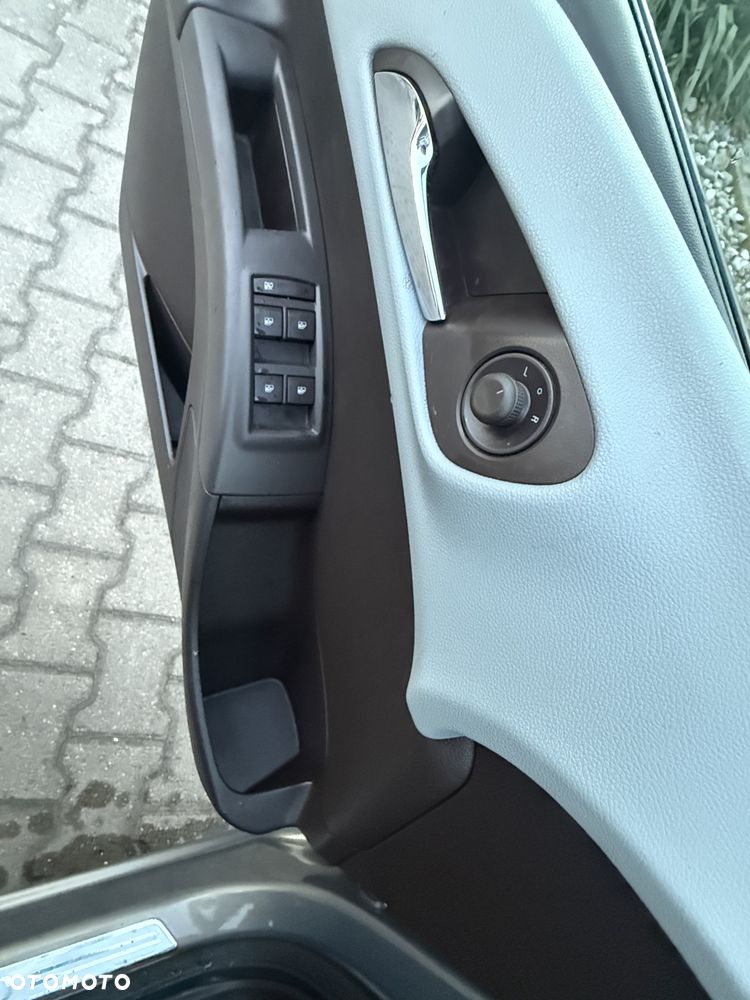 Opel Meriva - 26