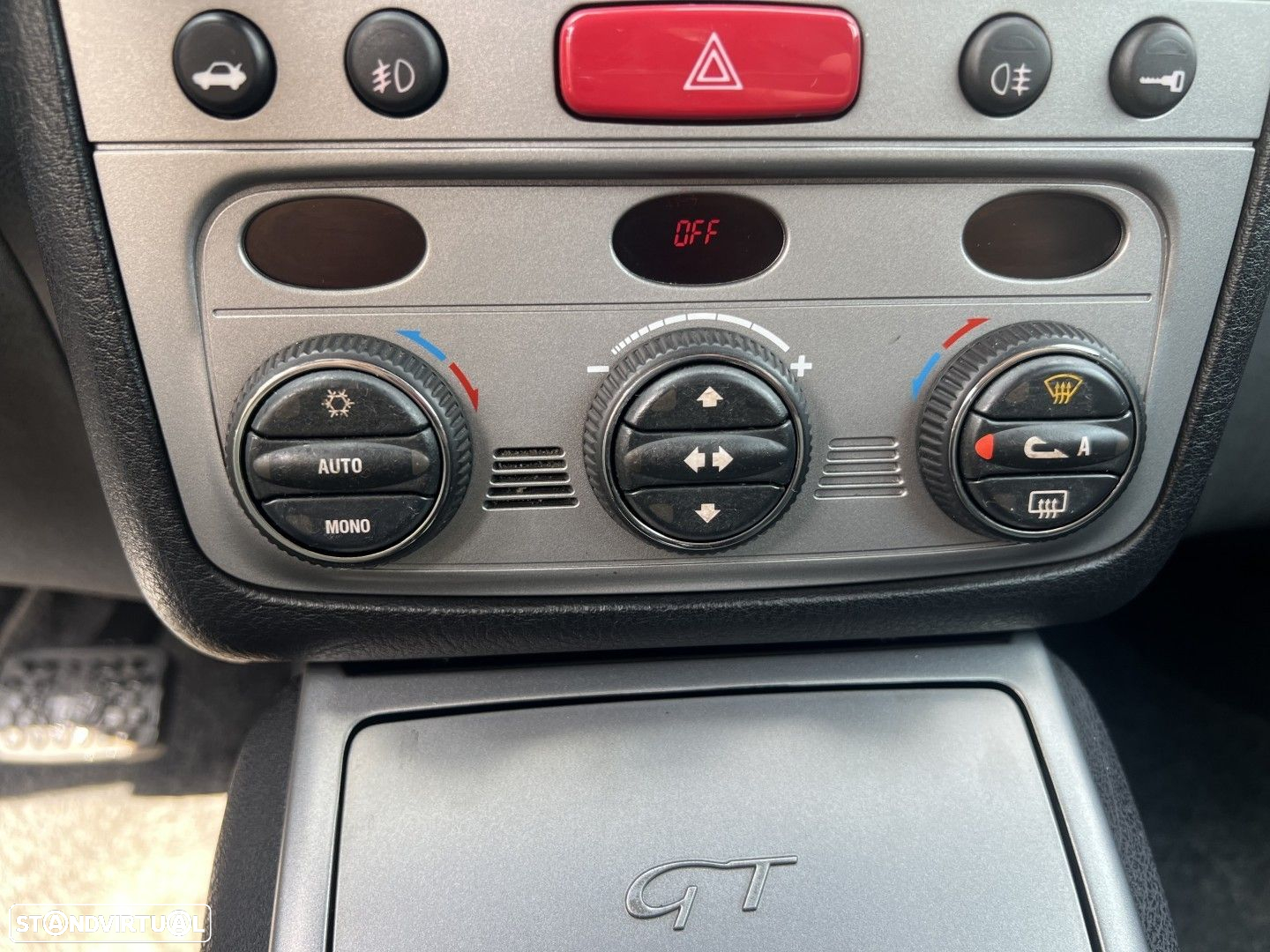 Alfa Romeo GT 2.0 JTS Selespeed - 17