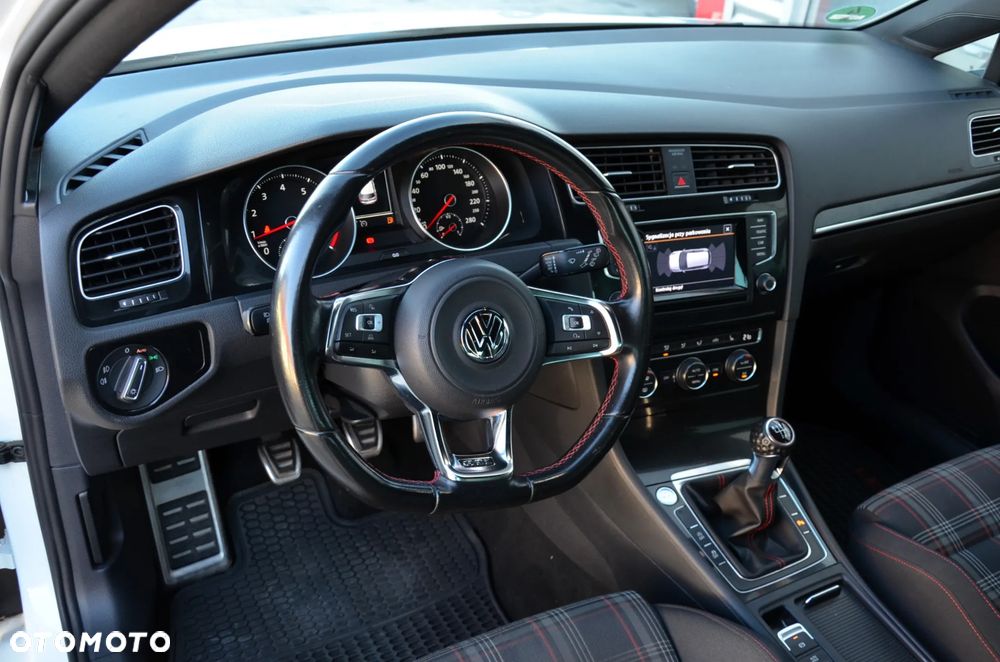 Volkswagen Golf GTI BlueMotion Technology - 13