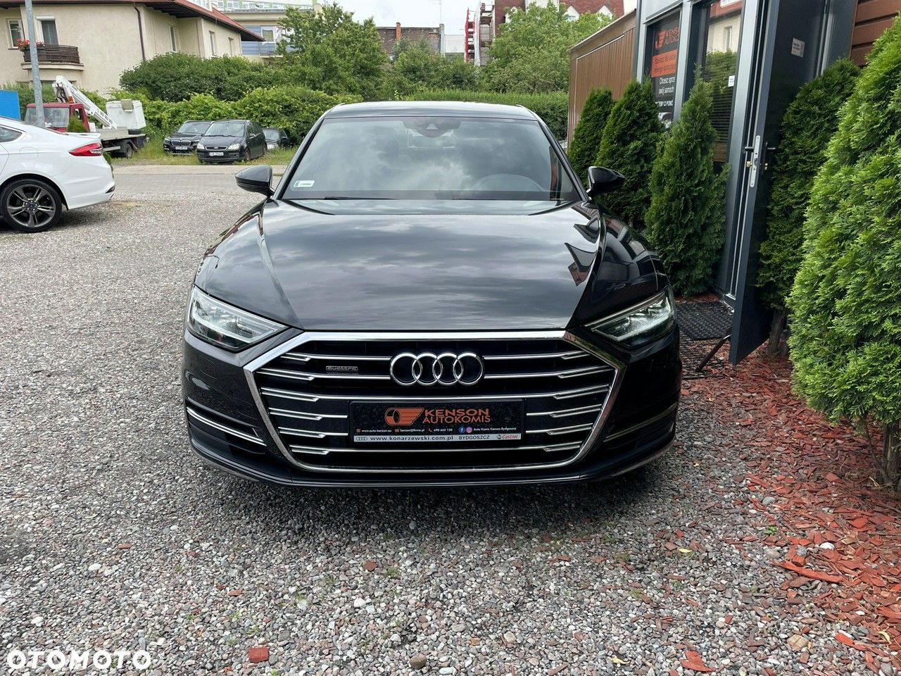 Audi A8 - 40