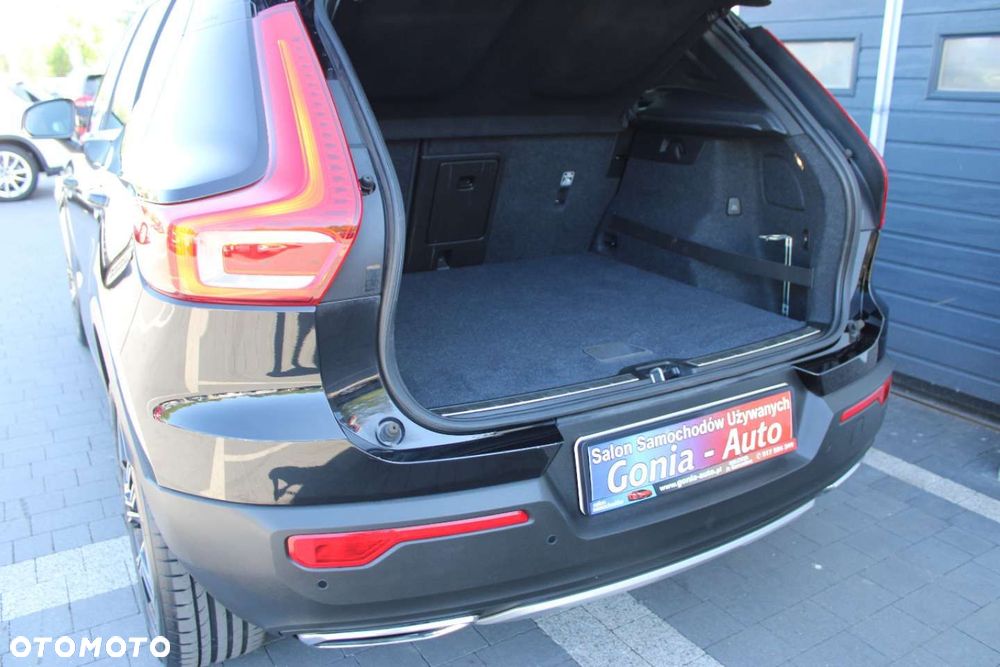 Volvo XC 40 - 24