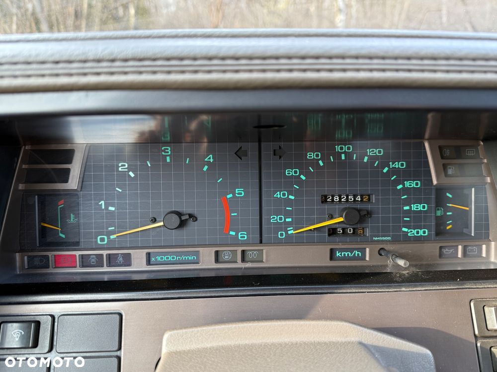 Nissan Laurel 2.8 GL D - 15