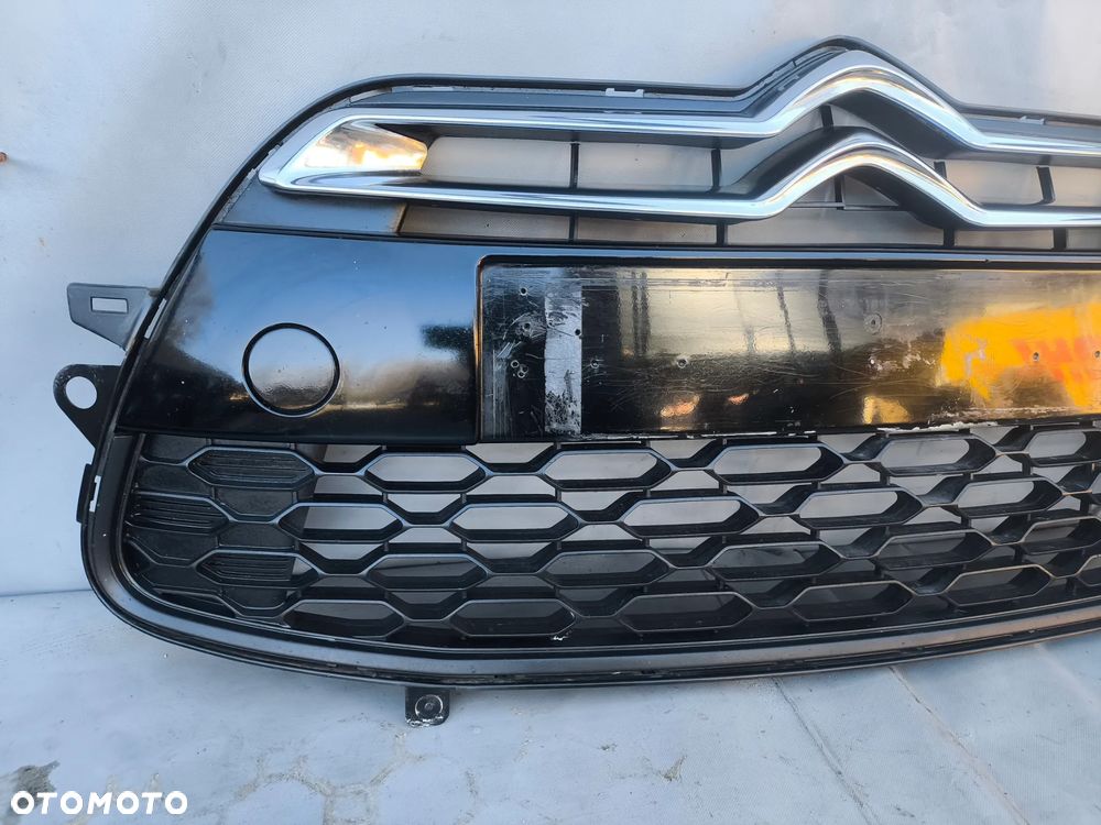 CITROEN DS3 10-16r GRILL ATRAPA 9687535477 - 2
