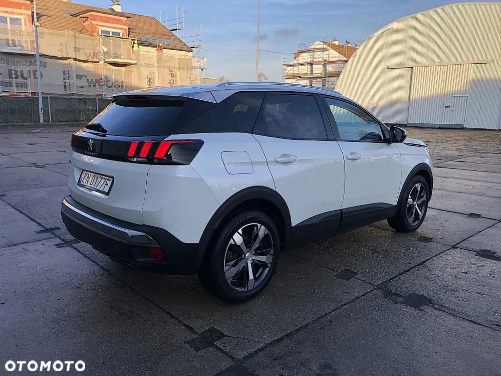 Peugeot 3008 1.2 PureTech Allure S&S - 4