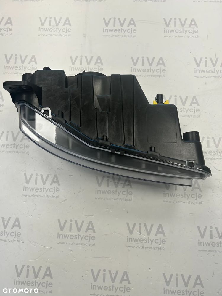 MAN OE HALOGEN REFLEKTOR PRZECIWMGIELNY PRAWY 81.25204-0004 - 2