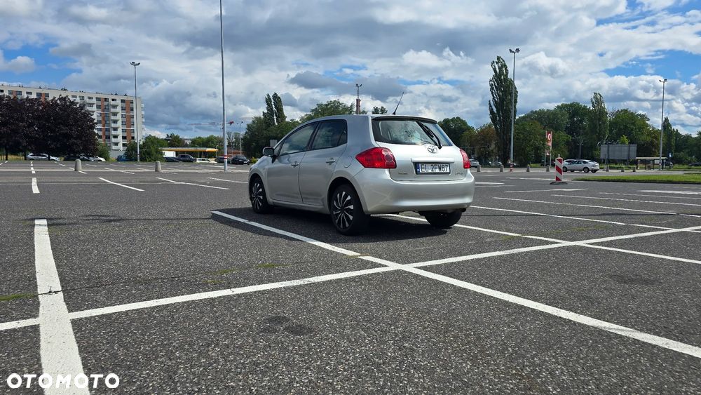Toyota Auris 1.6 VVT-i Luna MM - 4
