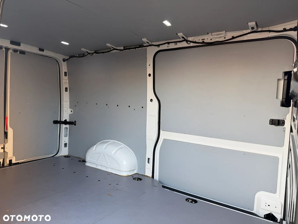 Volkswagen Crafter L2H1 - 30