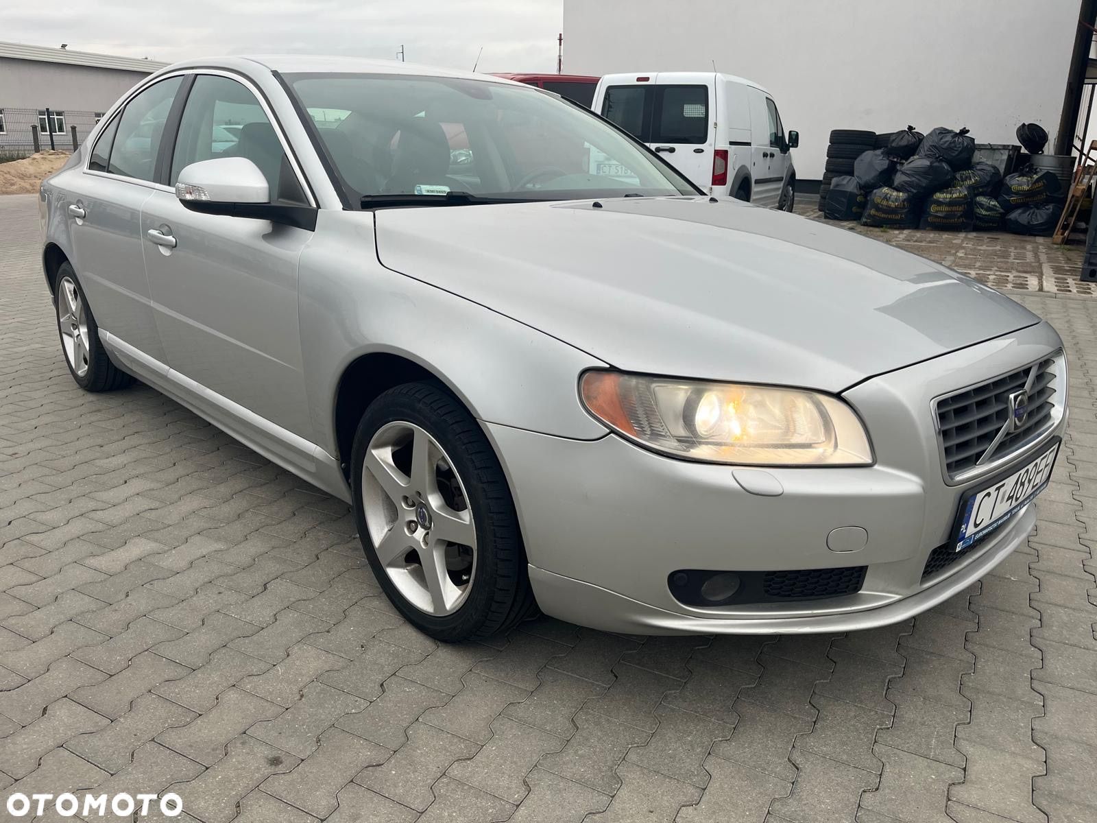 Volvo S80 - 1