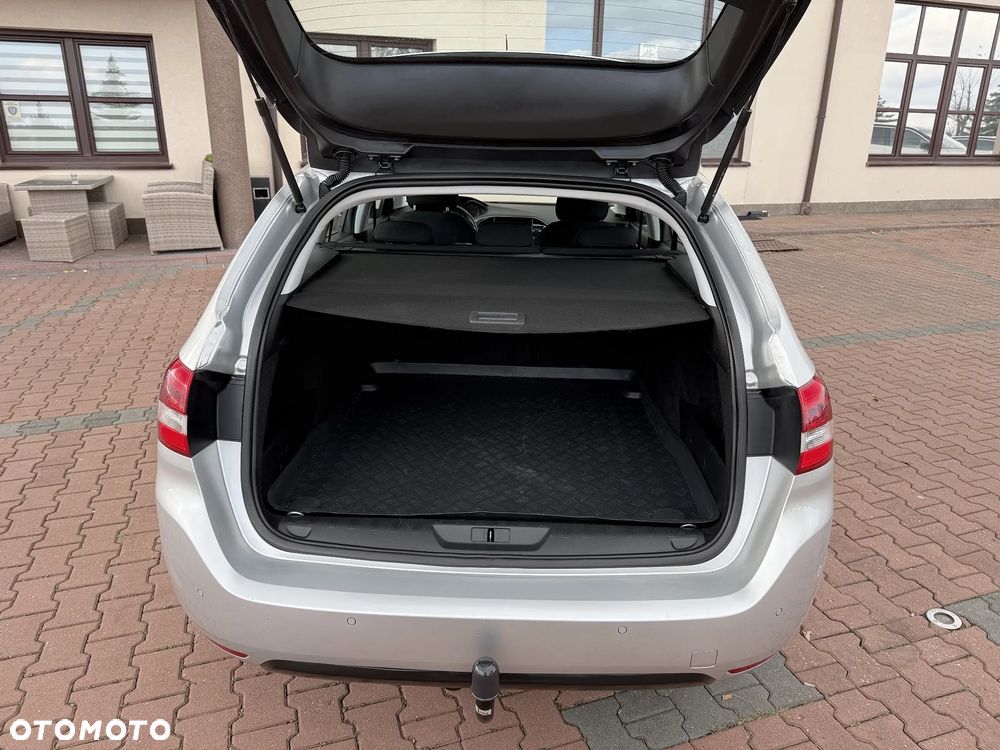 Peugeot 308 - 33