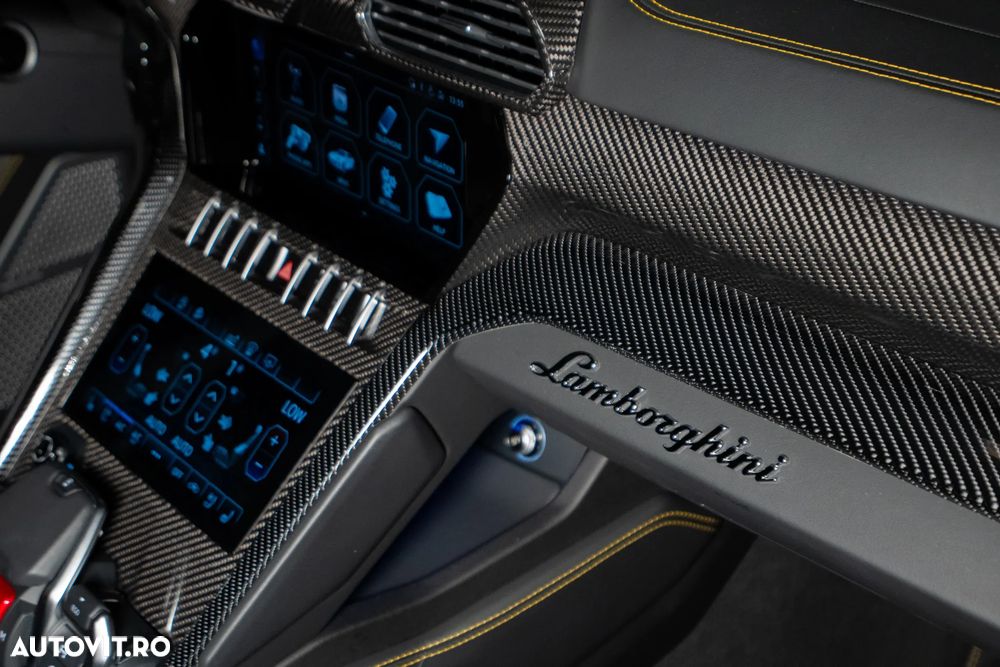 Lamborghini URUS - 21