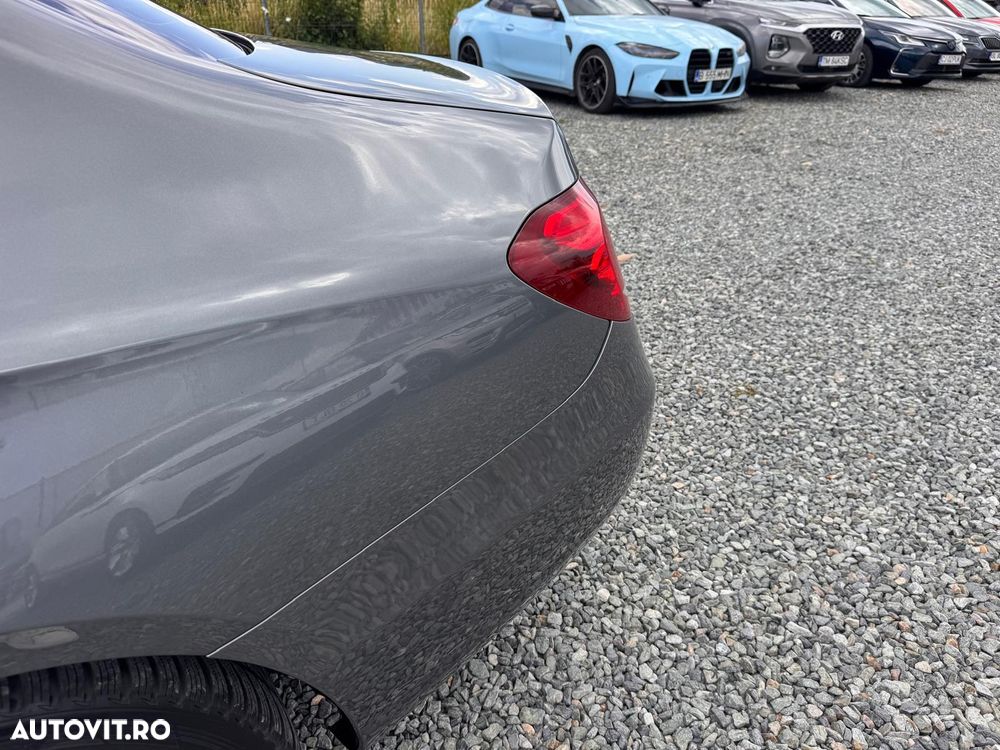Mercedes-Benz E 220 d 4MATIC Aut. - 36