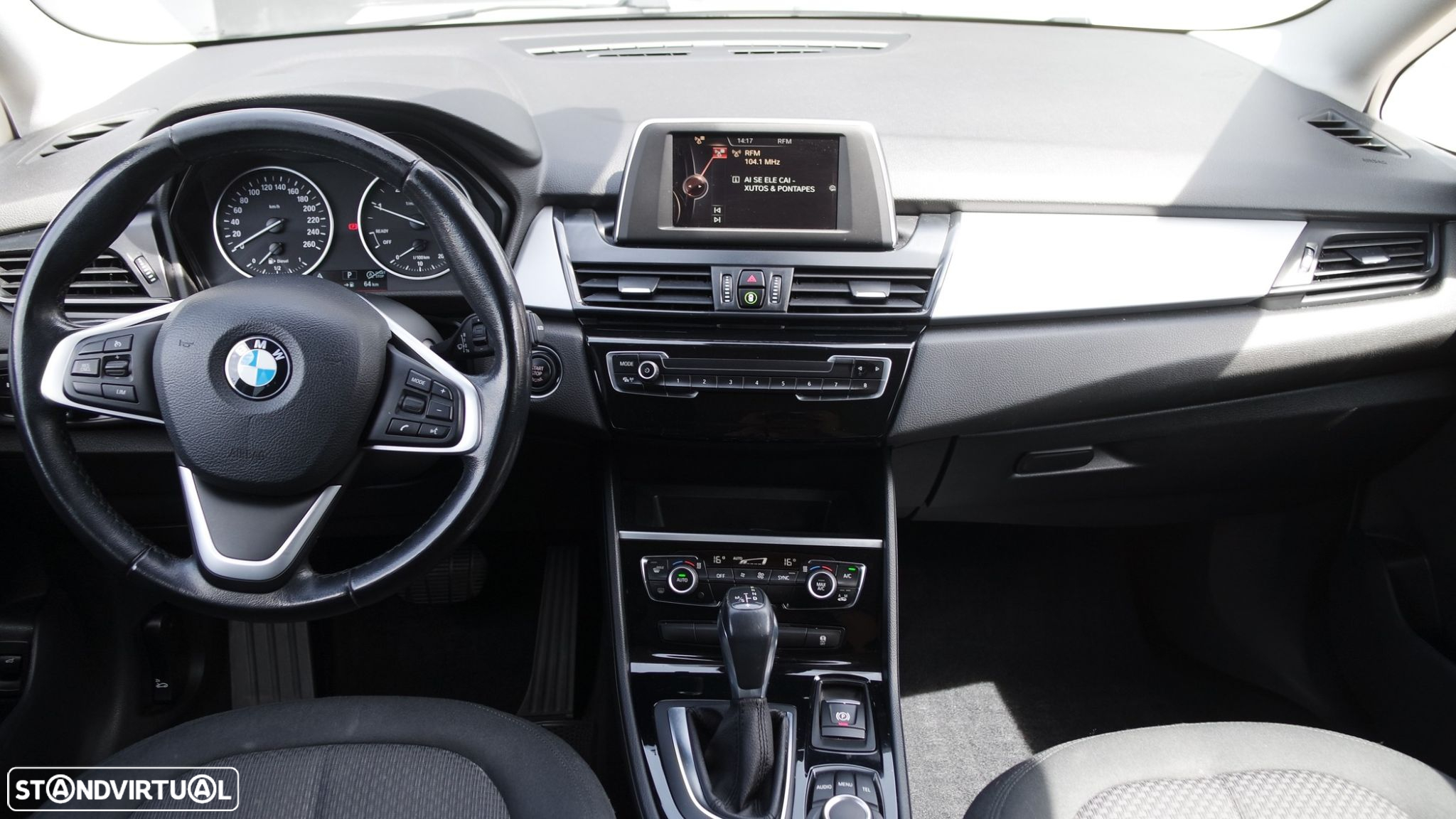 BMW 216 Gran Tourer - 17