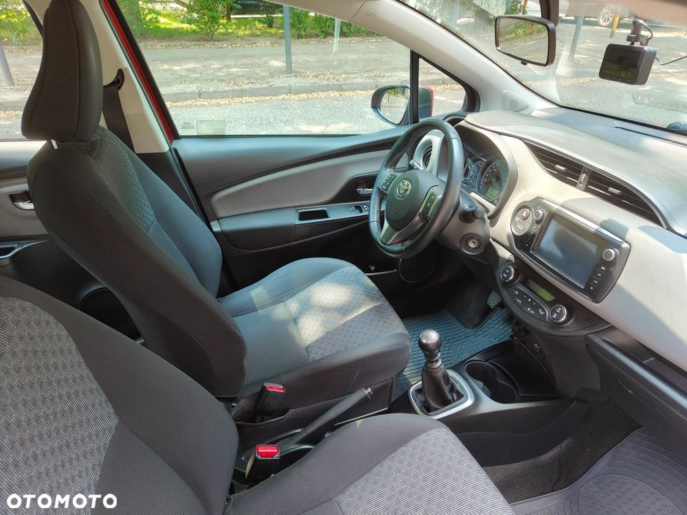 Toyota Yaris 1.33 Premium EU6 - 22
