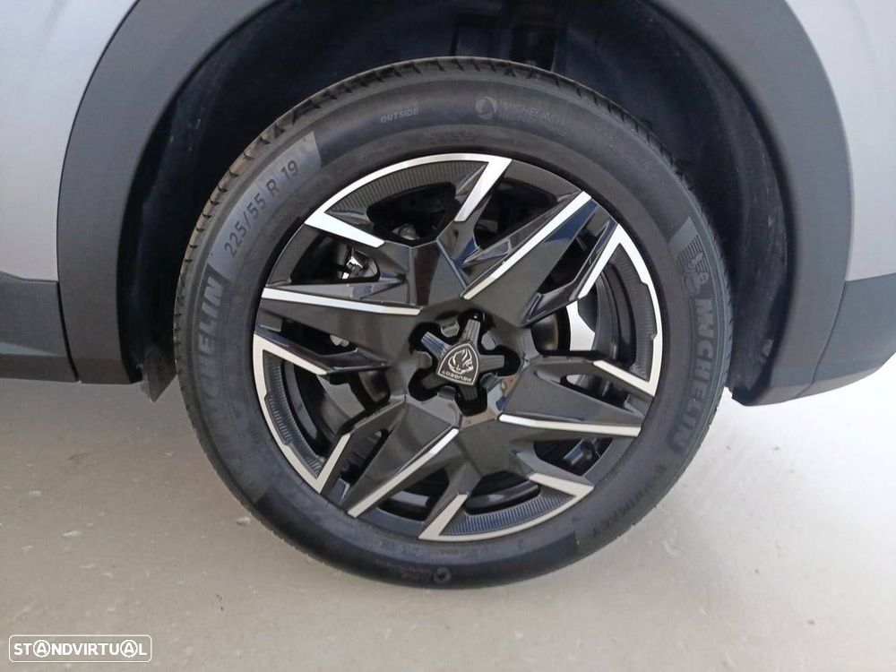 Peugeot 3008 1.2 Hybrid Allure e-DCS6 - 11