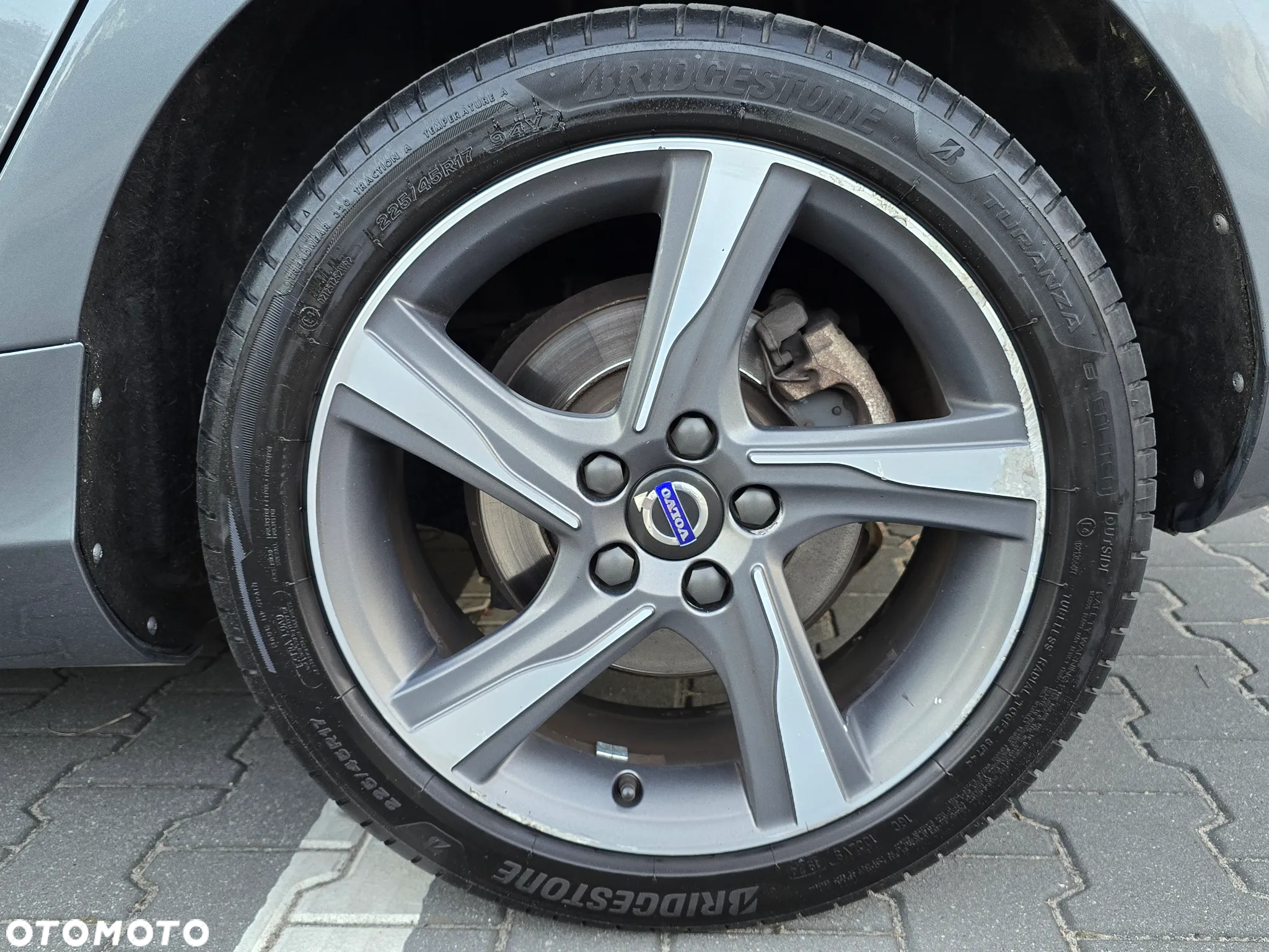 Volvo V40 D3 Geartronic RDesign - 24