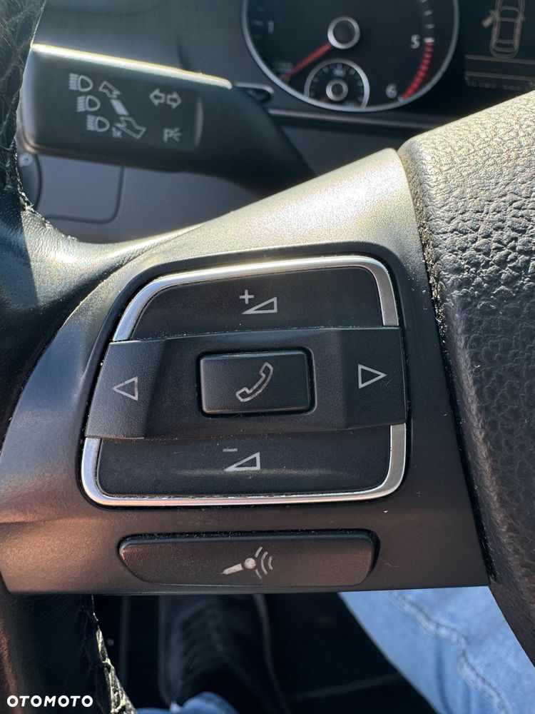 Volkswagen Passat 2.0 TDI Comfortline - 23