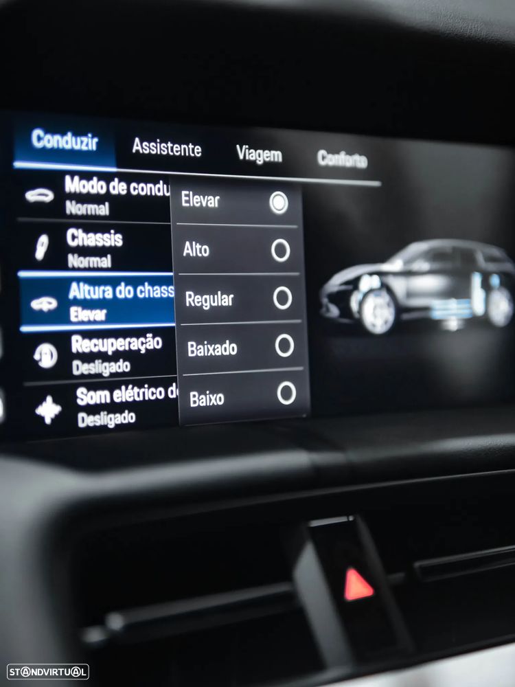 Porsche Taycan Cross Turismo 4 - 30