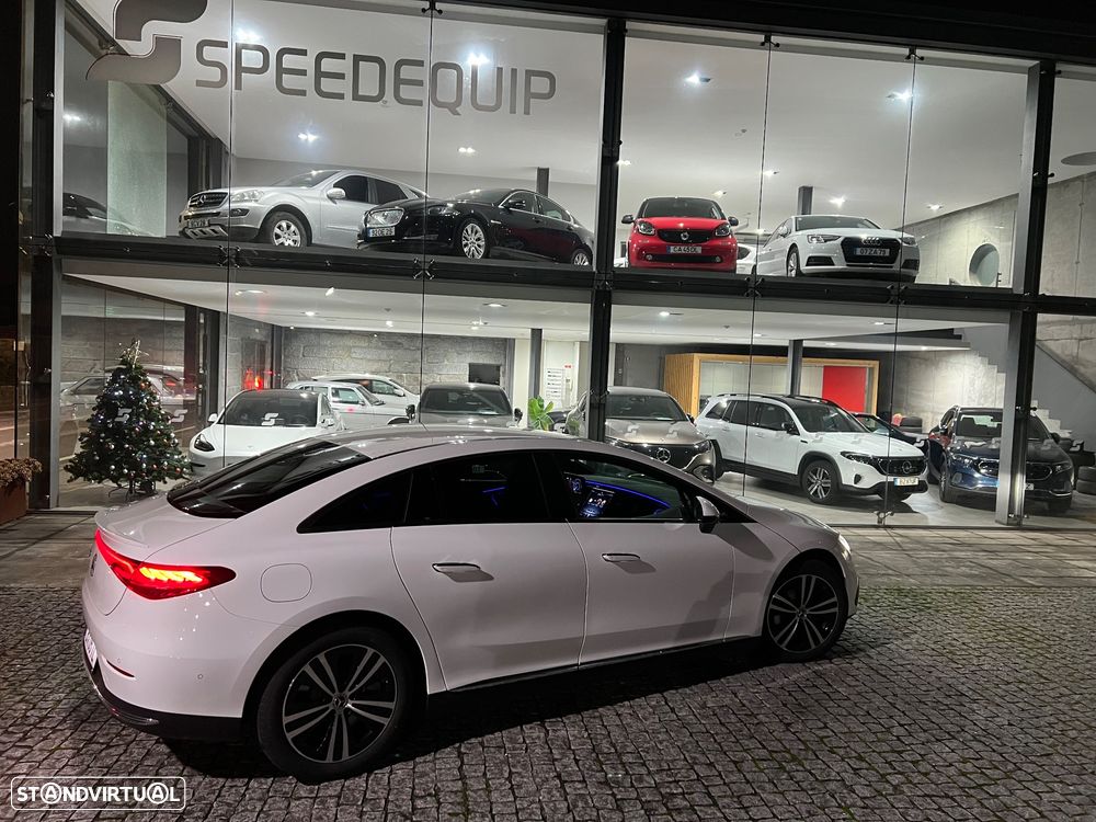 Mercedes-Benz EQE 300 Electric Art - 4