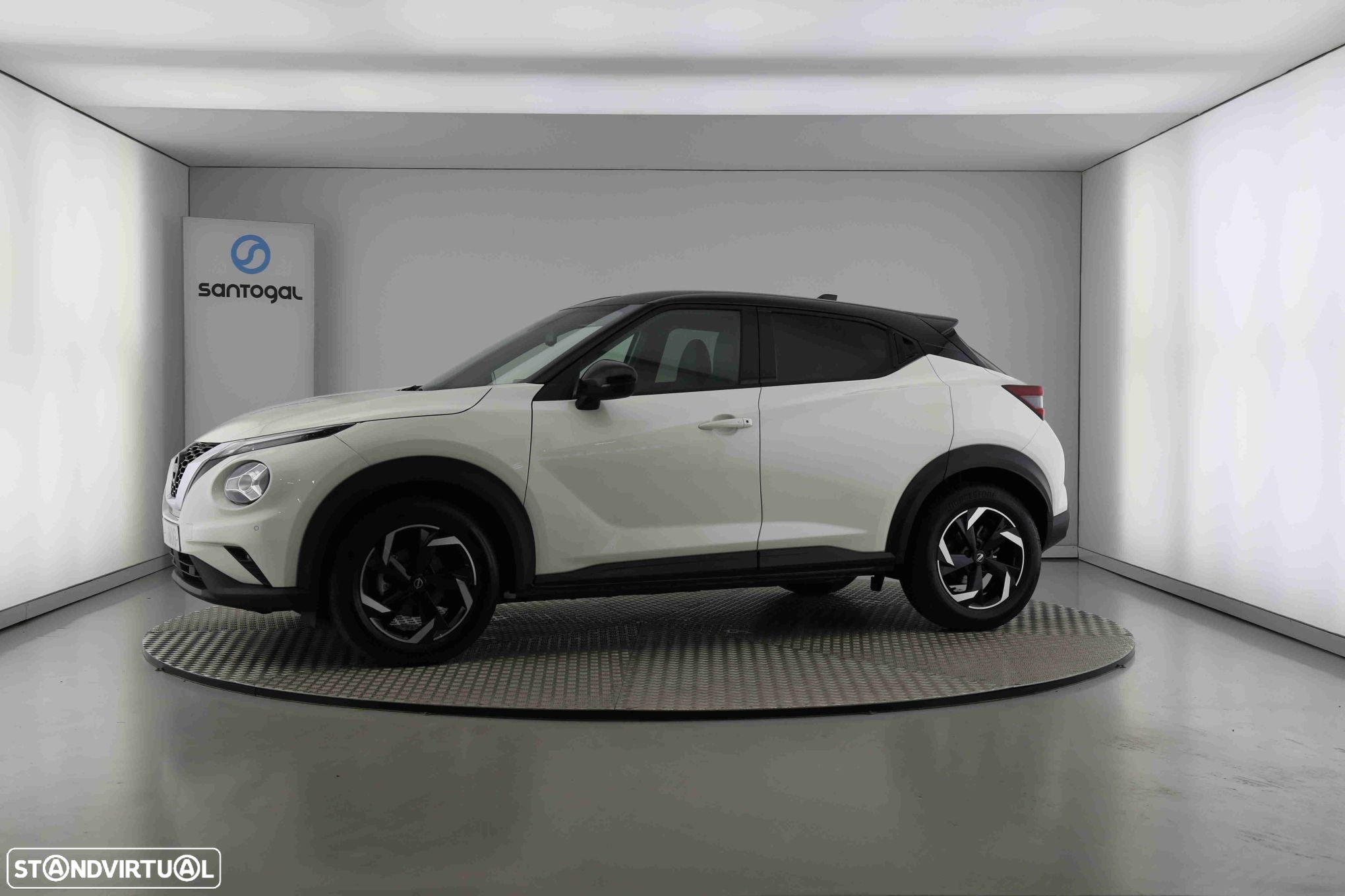 Nissan Juke 1.0 DIG-T N-Connecta NAV.+TwoTone NC - 5