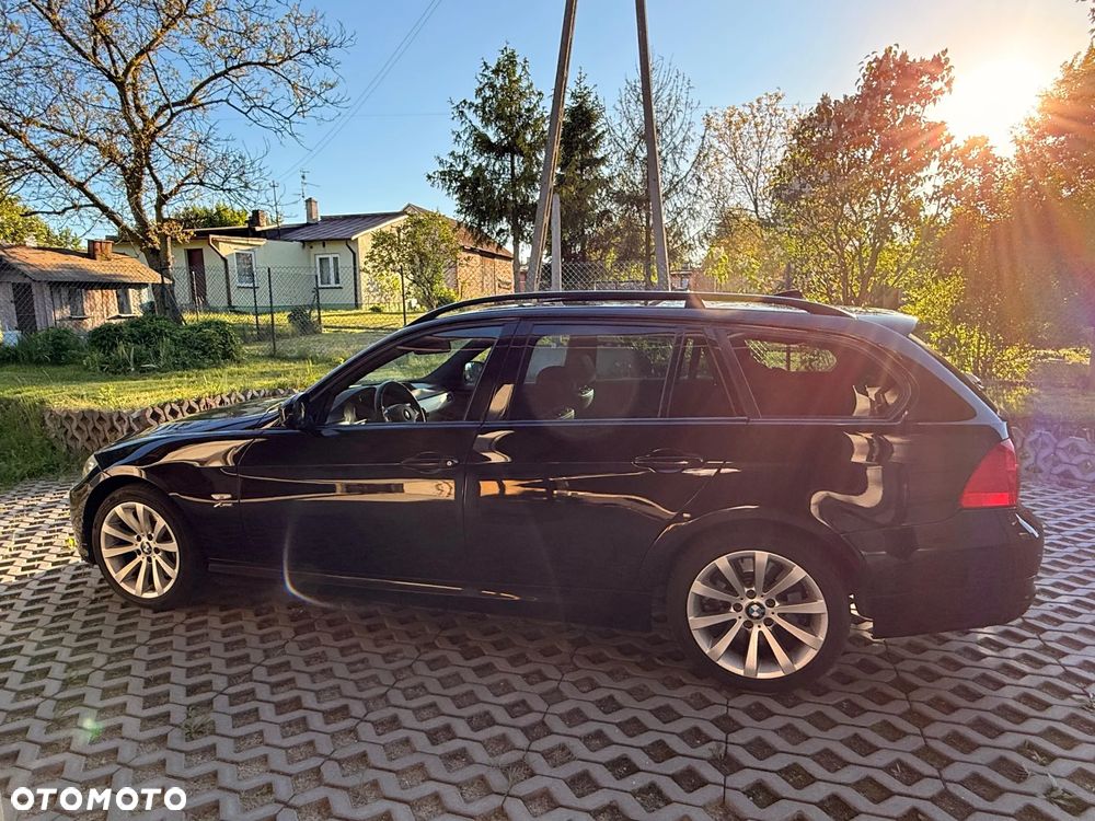 BMW Seria 3 335i xDrive - 5