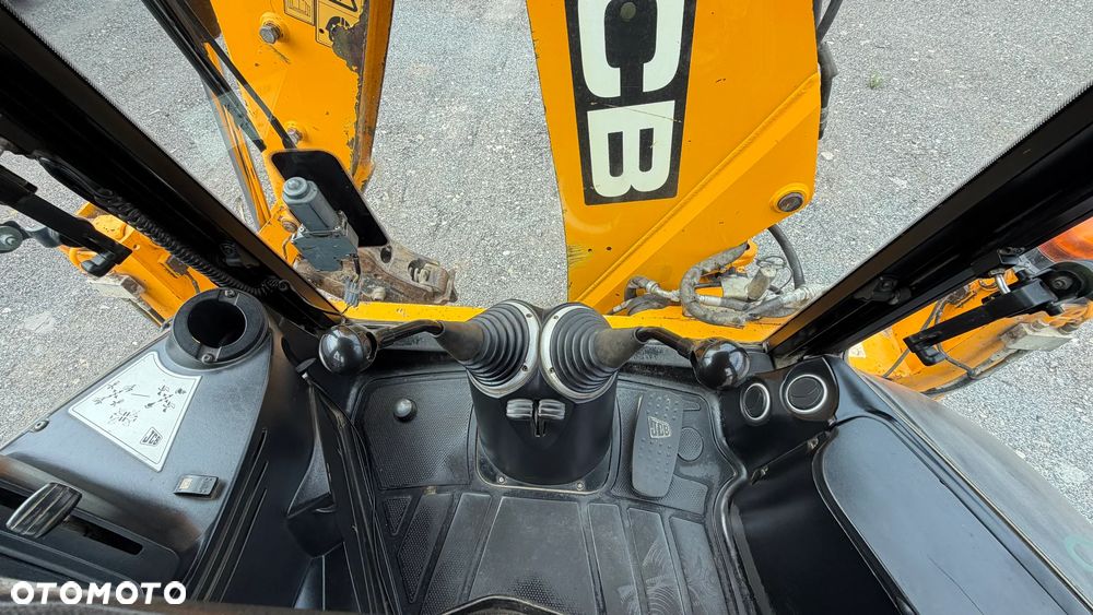 JCB 3CX - 13