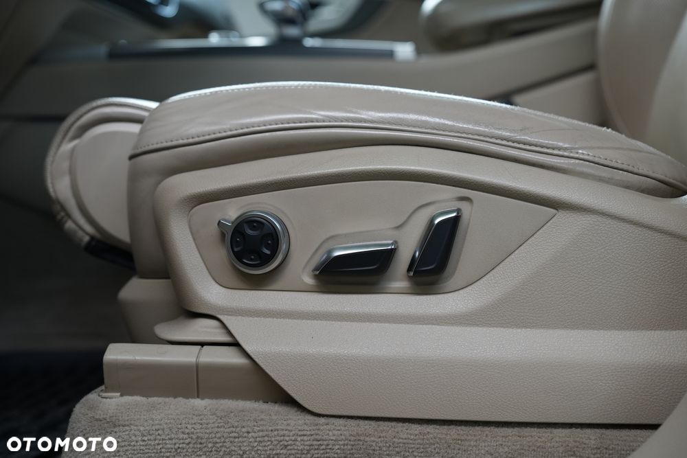 Audi Q7 - 8