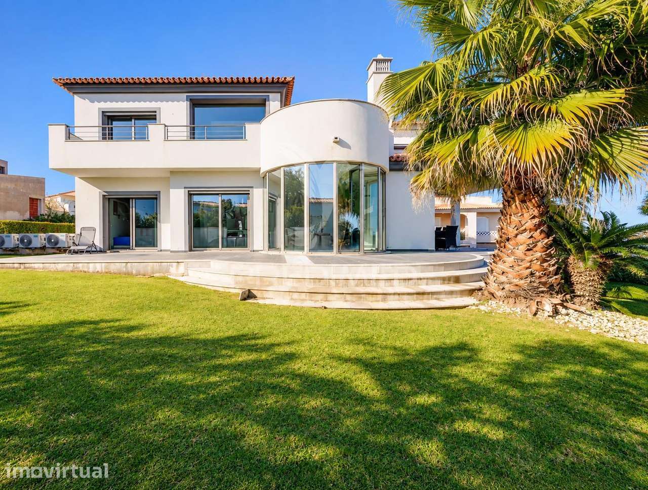 Moradia de Luxo T3+3 com Piscina Aquecida | Albufeira    1.295.000 € - Grande imagem: 3/20