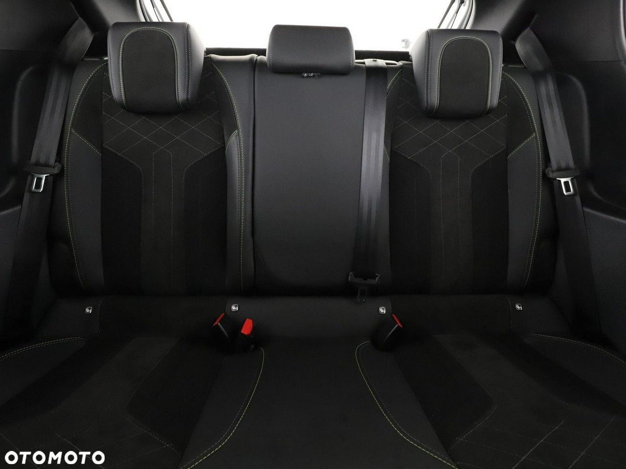 Peugeot 208 PureTech 100 GT Pack - 18