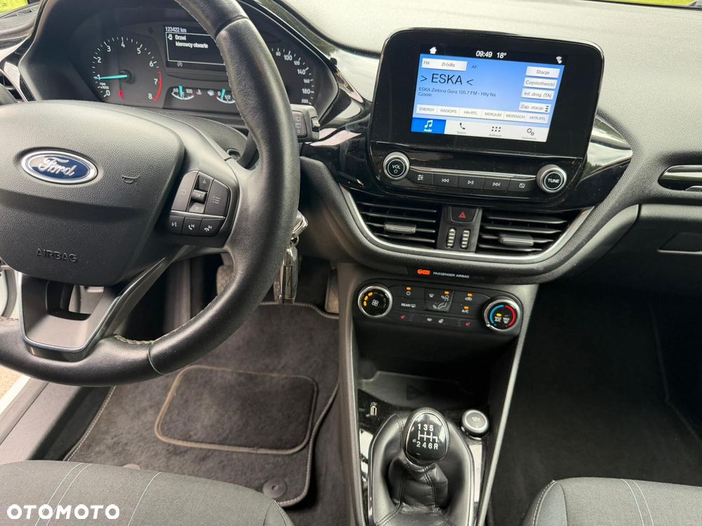 Ford Fiesta - 17