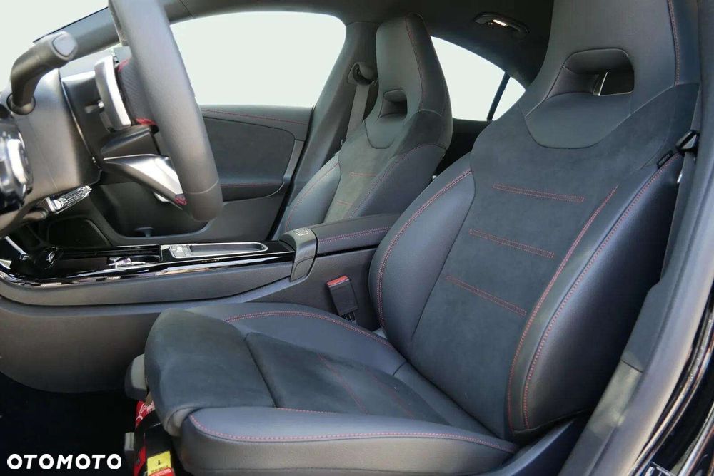 Mercedes-Benz CLA - 10