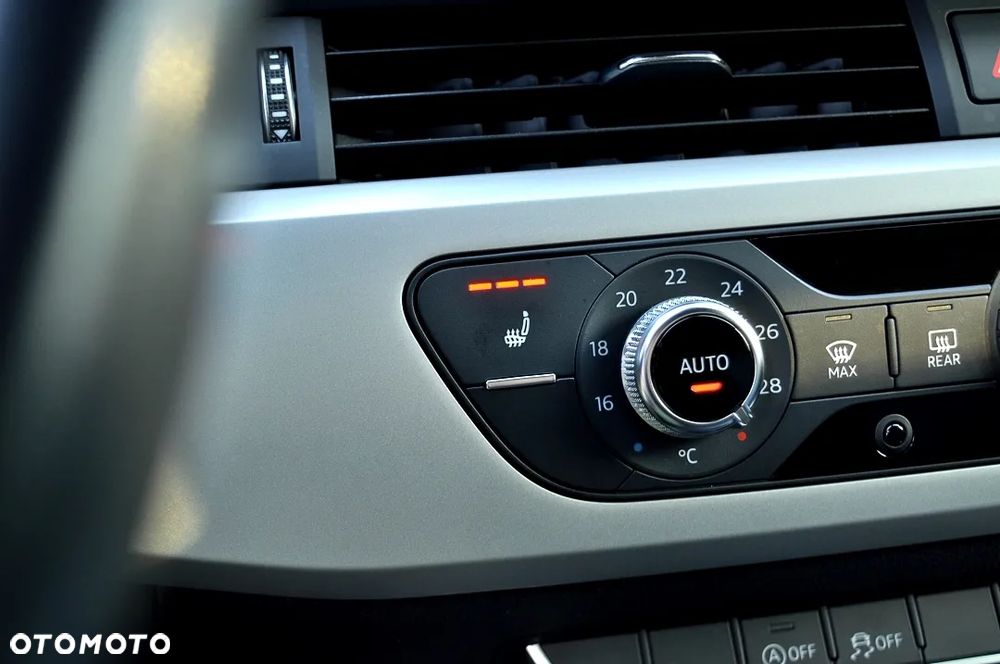 Audi A4 Avant 40 TDI S Line S tronic - 33