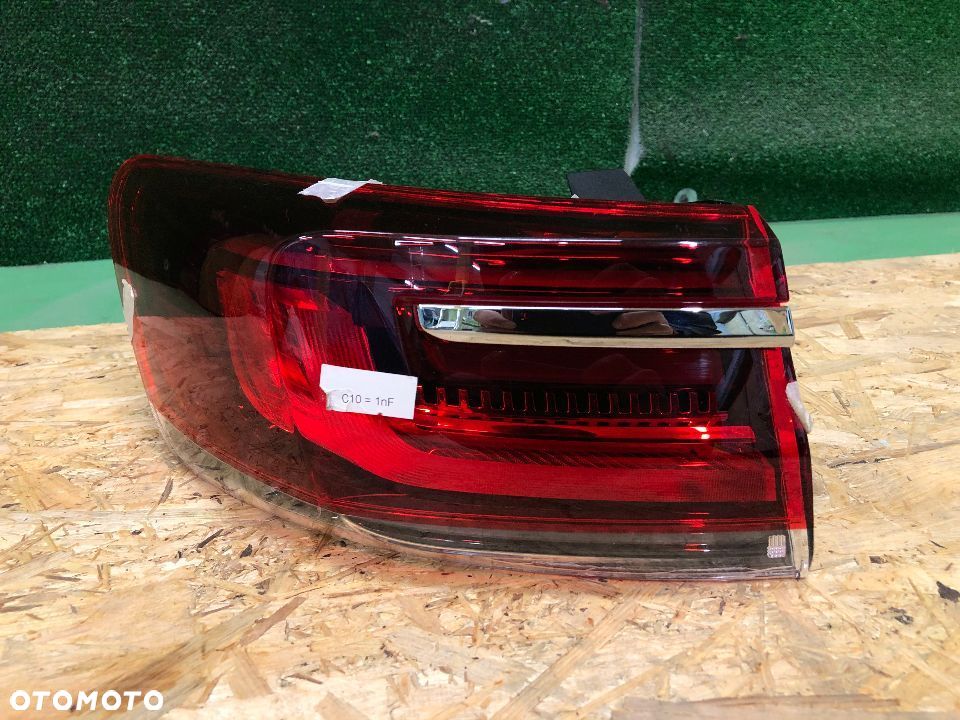 RENAULT TALISMAN LIFT GRANDTOUR KOMBI LAMPA LEWY TYŁ TYLNA USZKODZONA 265559823R