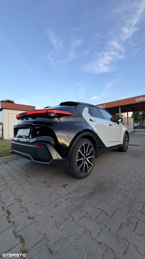 Toyota C-HR+ - 11