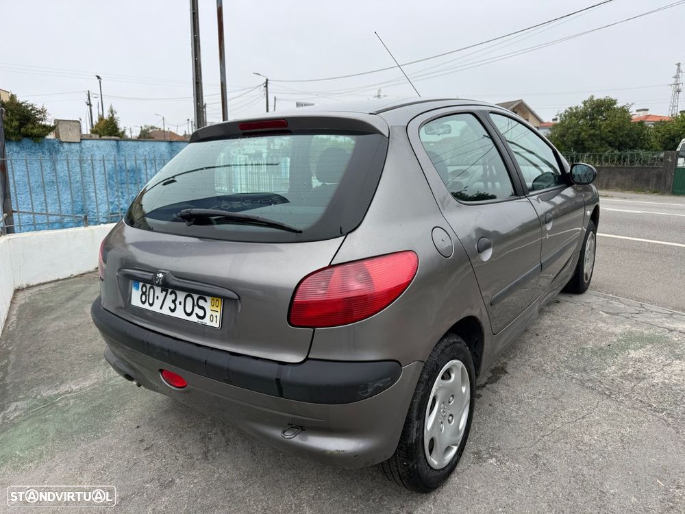 Peugeot 206 1.1 XR - 2