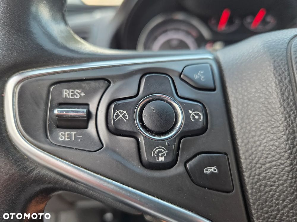 Opel Insignia 2.0 CDTI Sports Tourer ecoFLEXStart/Stop Business Innovation - 17